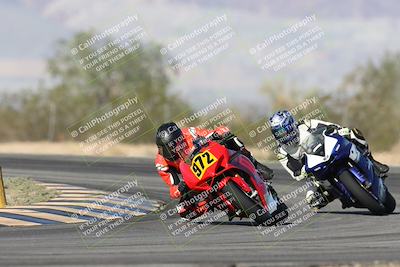 media/Nov-16-2025-Race Pace (Sun) [[8c5fa54630]]/Verified Riders/2-Turn 7 (945am)/